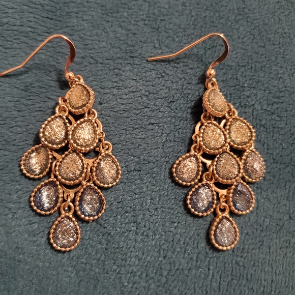 Blue Ombre Earrings - Picture 3 of 3